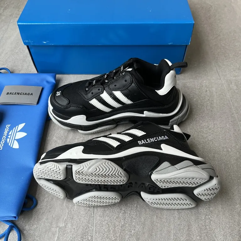 Balenciaga Shoe 